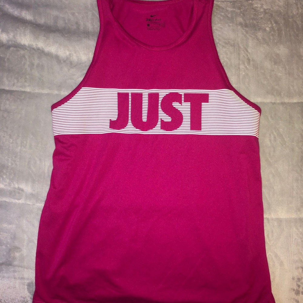 NWOT Nike Tank